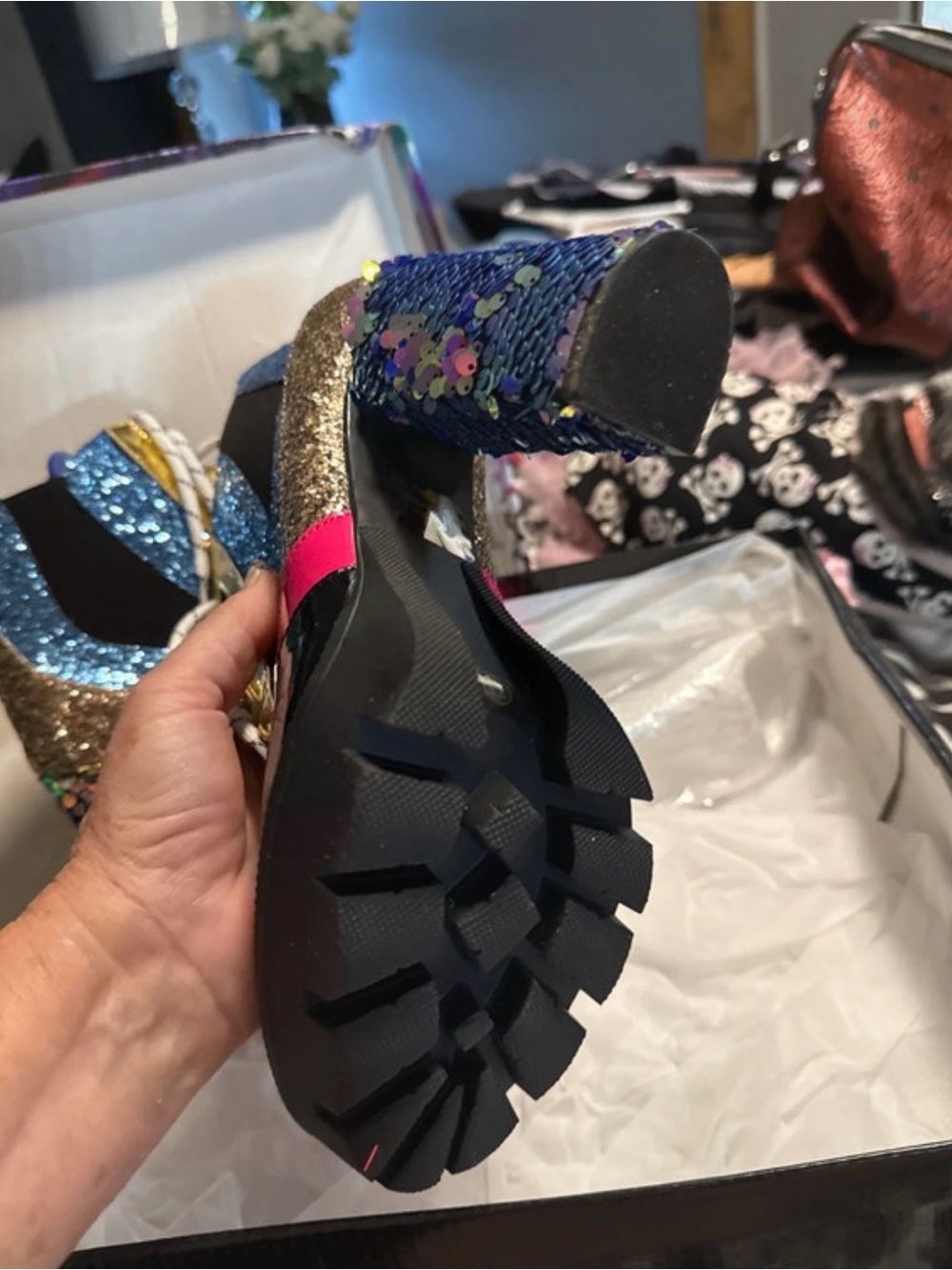 🧜♀️🧜♀️BOGOHO🧜♀️🧜♀️Cape Robbin Glitter Lace Up Platform Mermaid Boots-7.5 - Picture 6 of 8